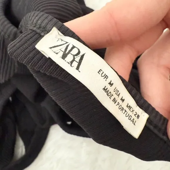 Women Zara Solid Ruched Crew Neck Bodysuit in Black Size Medium - Picture 7 of 8